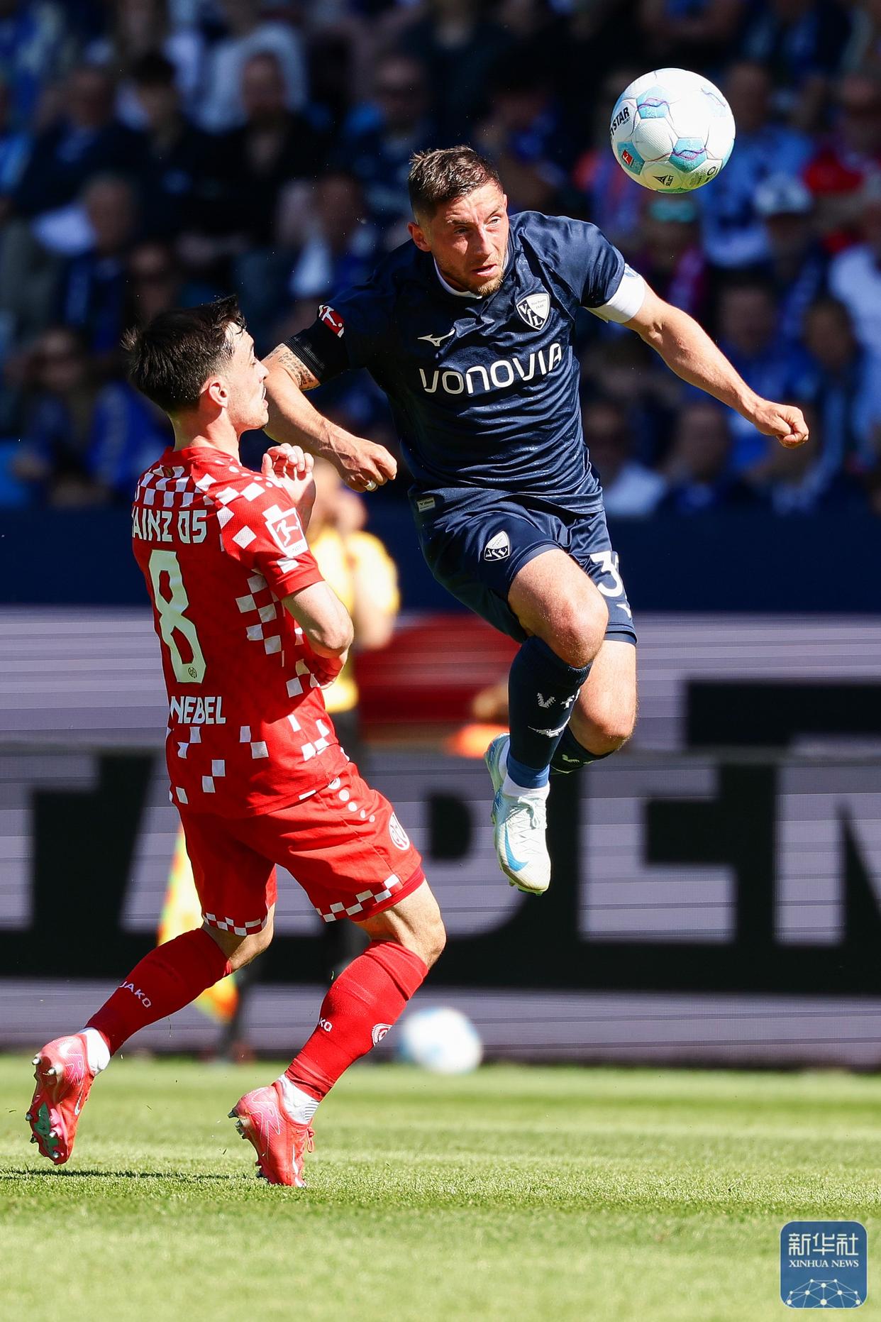 包含美因茨球员身手不凡,展现出色比赛状态的词条 包含美因茨球员身手不凡,展现出色比赛状态的词条