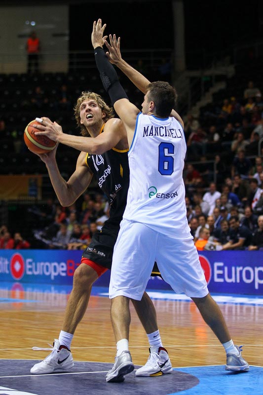 关于土耳其男篮鏖战巴西男篮，加里纳利一己之力扛起全队的信息