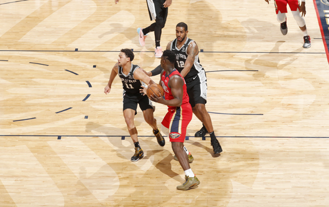 马刺碾压爵士，锡安送出助攻