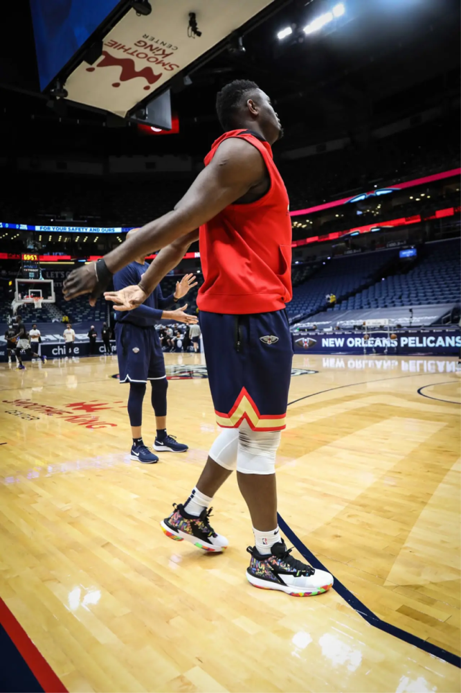 马刺碾压爵士，锡安送出助攻