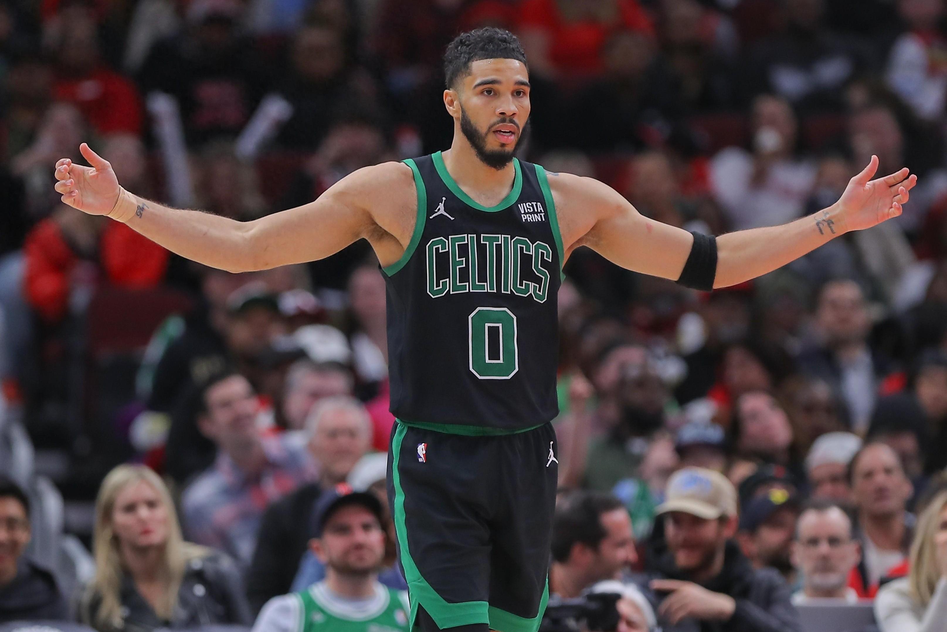 日本男篮强势凯尔特人，塔图姆送出助攻