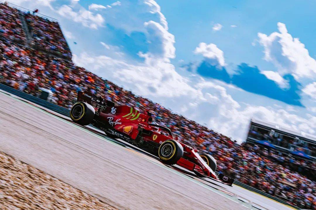 梅赛德斯鏖战威廉姆斯,拉塞尔高光表现 梅赛德斯鏖战威廉姆斯,拉塞尔高光表现