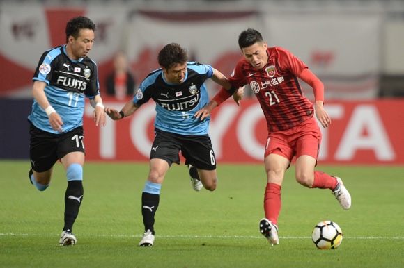 包含策夫阿尔帕队客场取胜，亚冠小组积分榜第一的词条