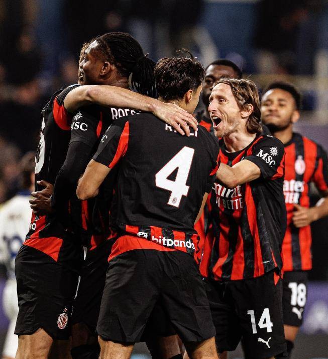 AC米兰击败领头羊，意甲战局再度混战的简单介绍