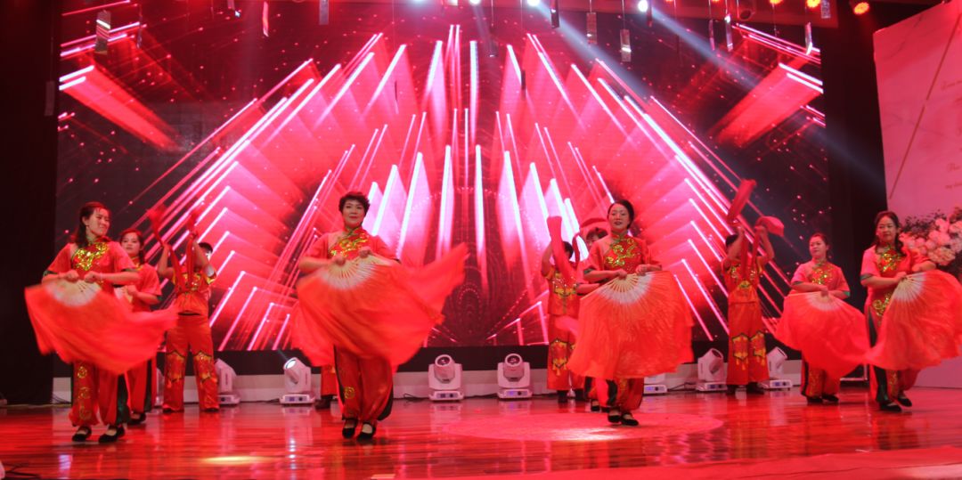 砥砺前行：乌克兰选手闪耀舞台