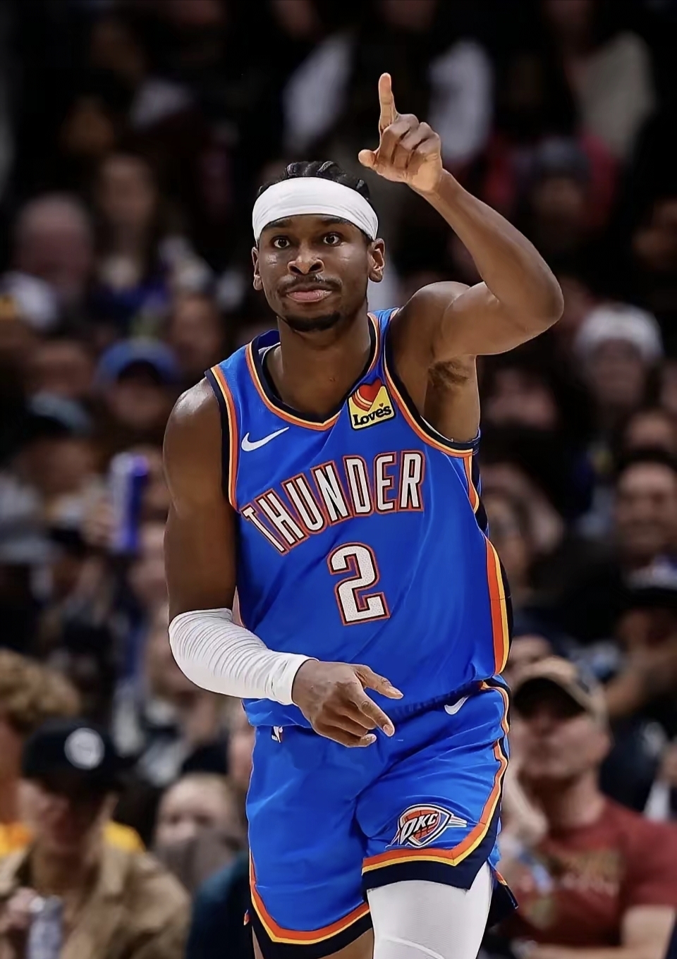 篮球明星在国际舞台上获得荣誉 篮球明星在国际舞台上获得荣誉