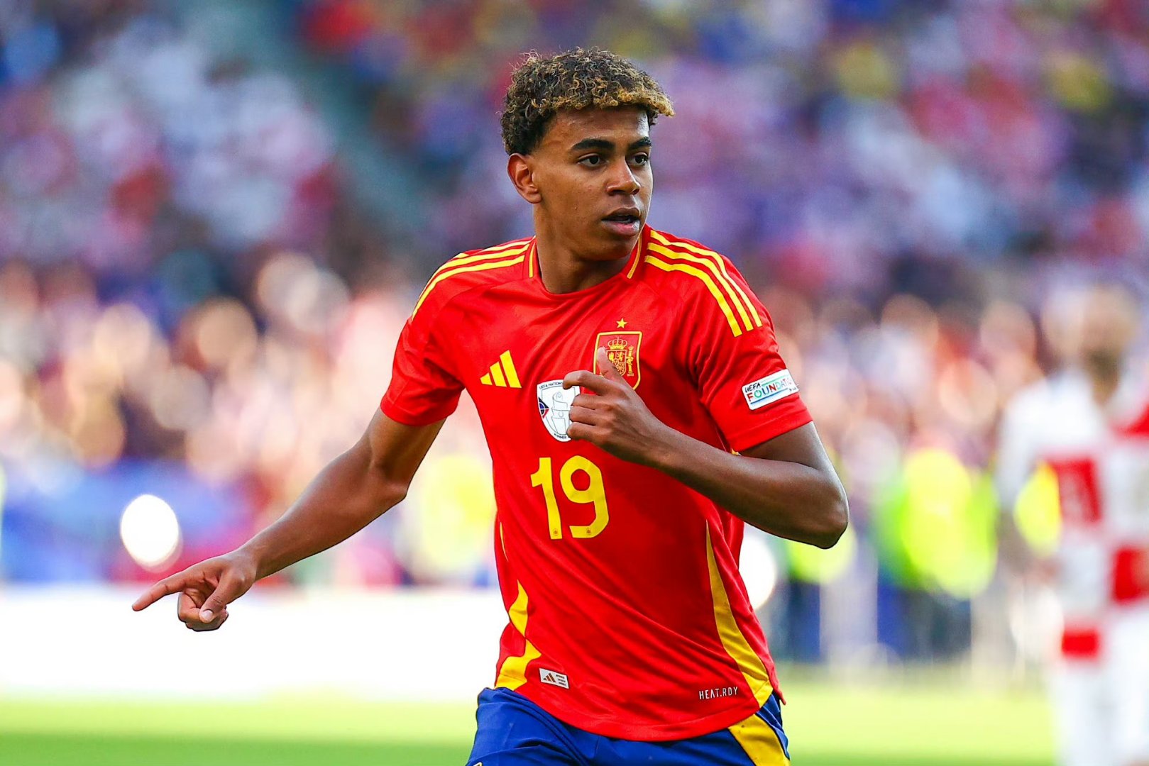 国家队在比赛中展现出色表现 国家队在比赛中展现出色表现