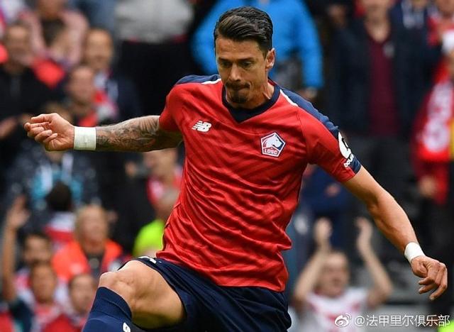 包含里尔队主教练宣布离任,球队重建计划曝光的词条 包含里尔队主教练宣布离任,球队重建计划曝光的词条