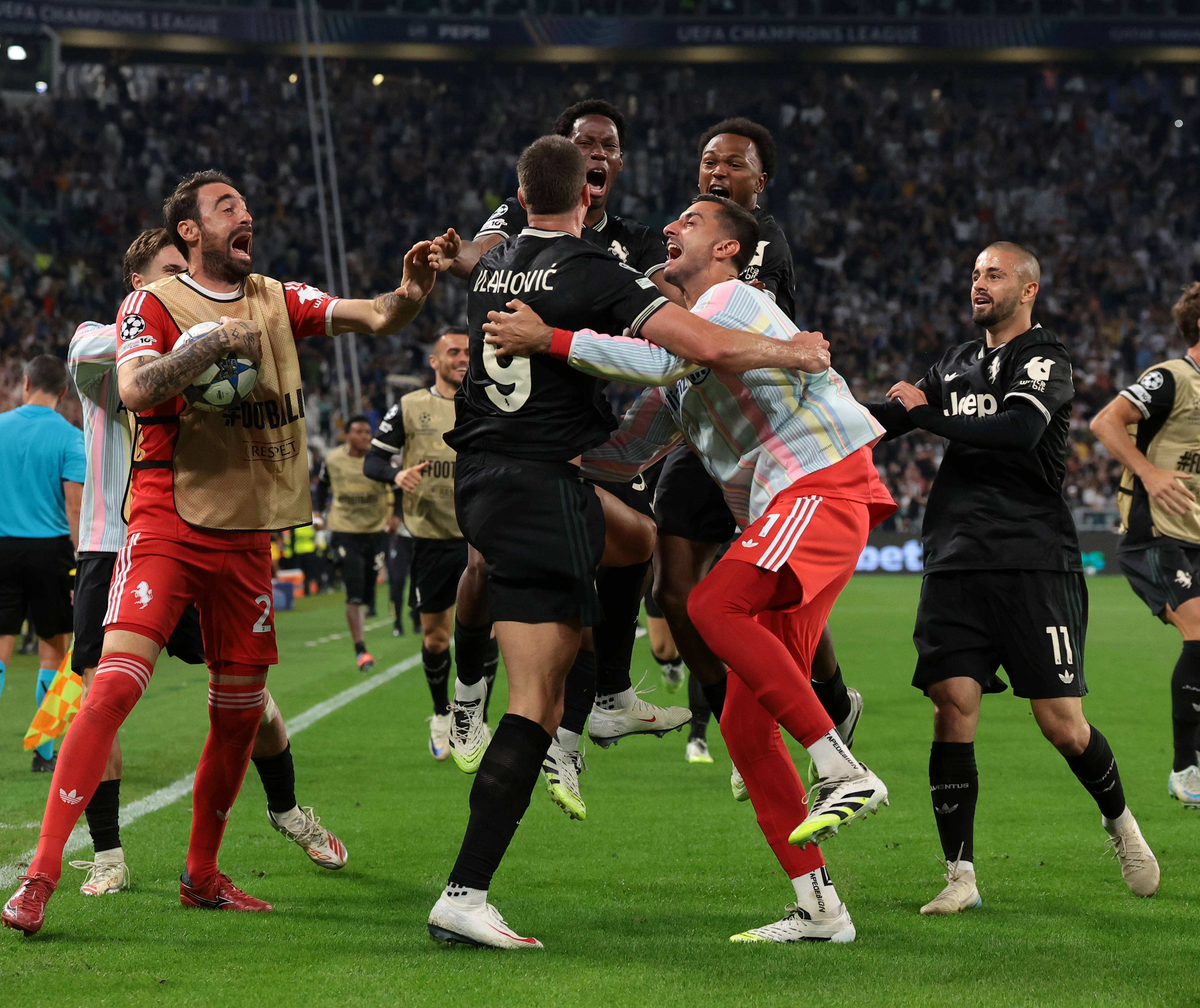 惊心动魄!尤文逆转多特晋级欧冠八强 惊心动魄!尤文逆转多特晋级欧冠八强