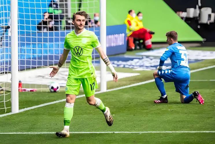 德国碾压勒沃库森，皮克带队取胜