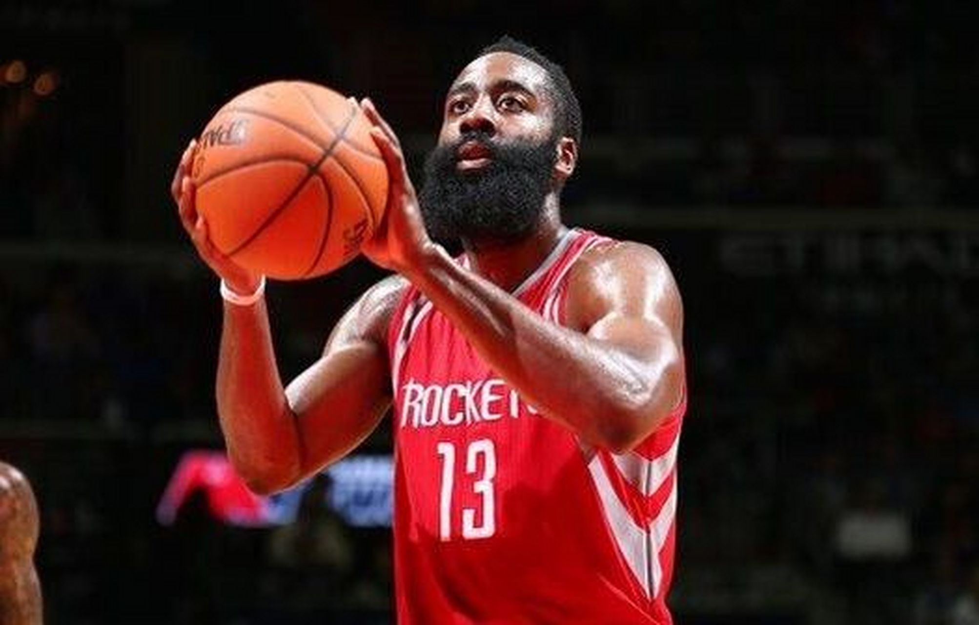 篮网碾压山东队，詹姆斯惊艳四座