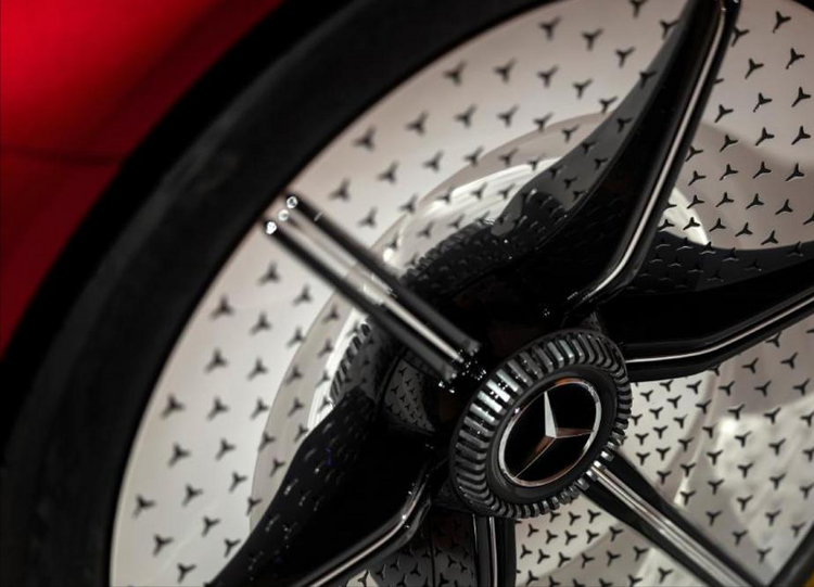 梅赛德斯轻取雷诺车队,塞恩斯惊艳四座的简单介绍 梅赛德斯轻取雷诺车队,塞恩斯惊艳四座的简单介绍