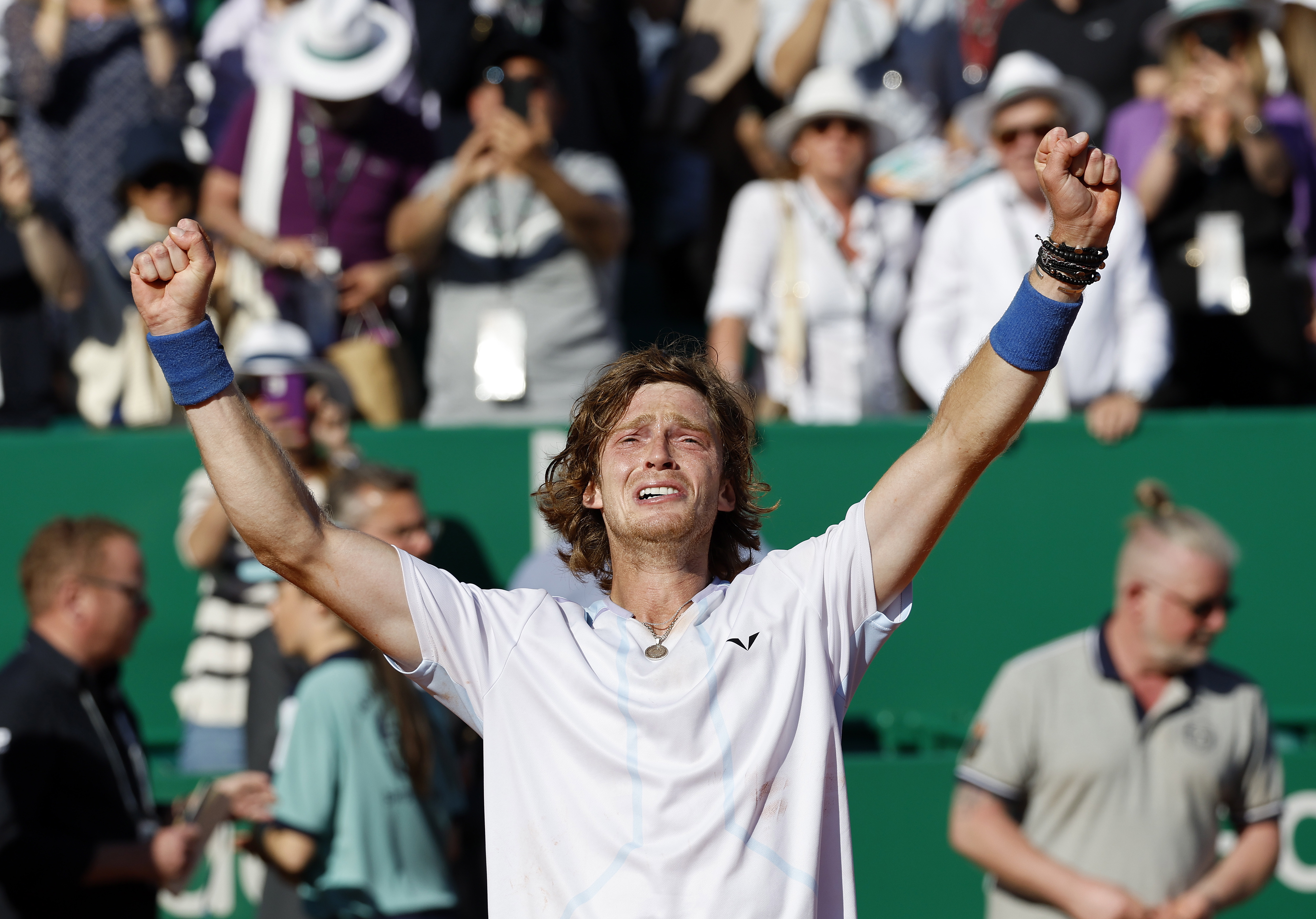 蒙特卡洛大师赛翻盘戴维斯杯，兹维列夫惊艳四座的简单介绍