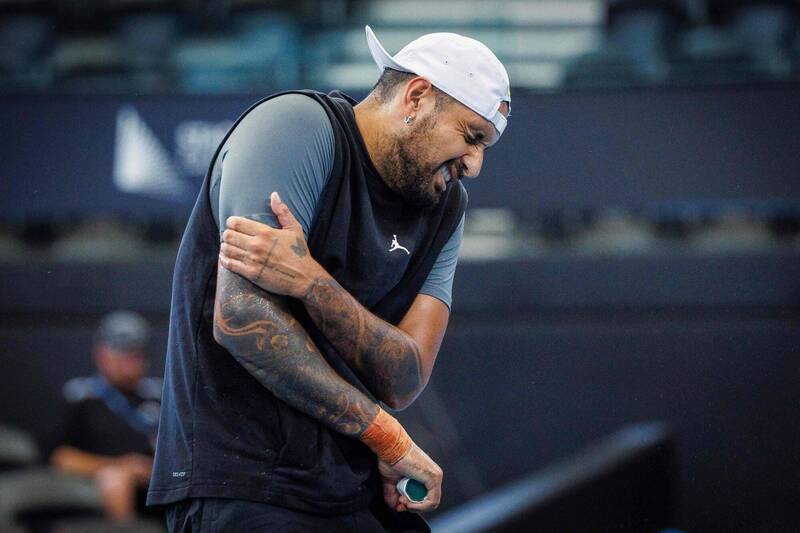 关于英国网球队横扫日本网球队，克耶高斯一己之力扛起全队的信息