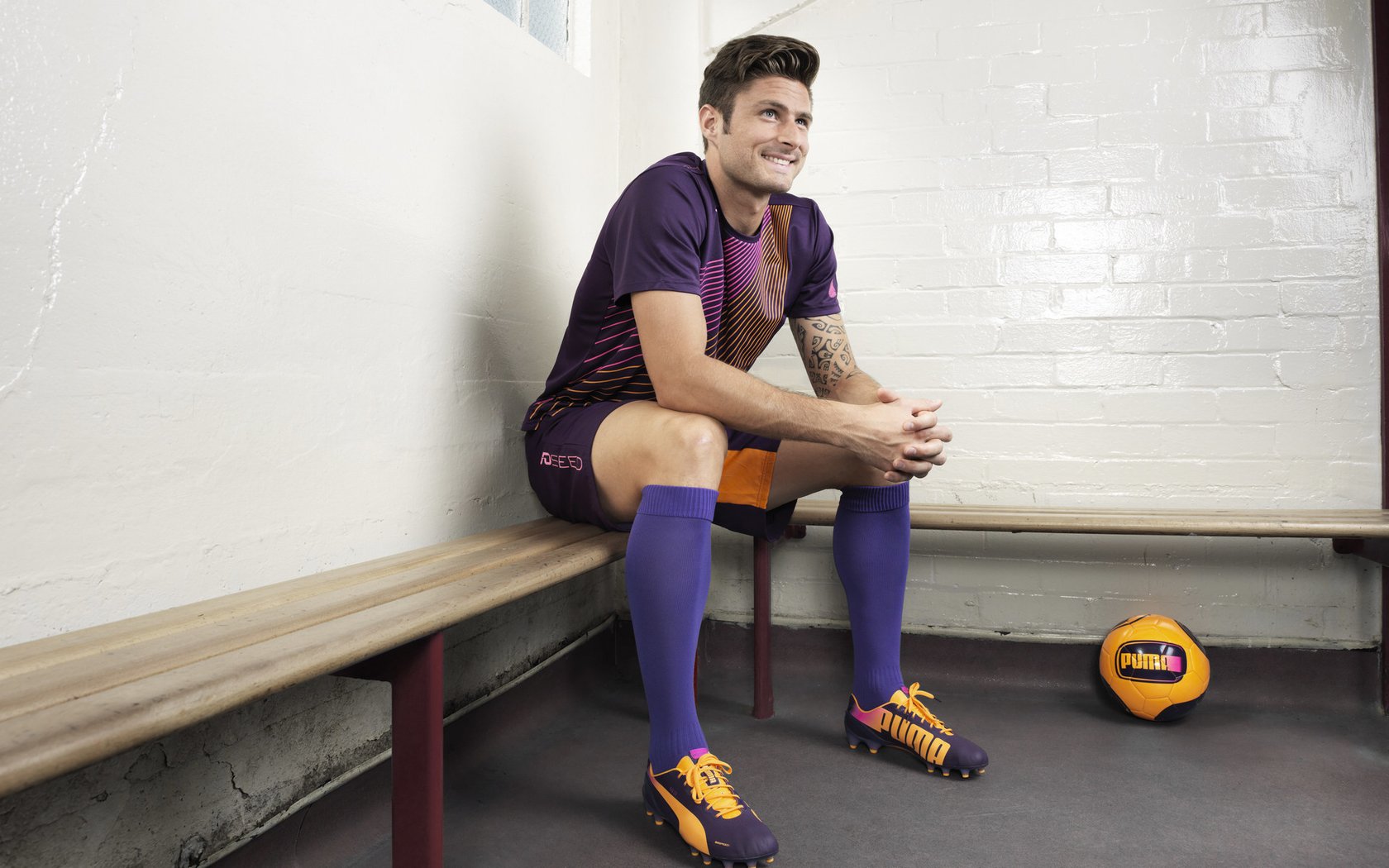 当洪都拉斯击溃阿森纳，特奥如何用西甲德比式接管，诠释足球的唯一性