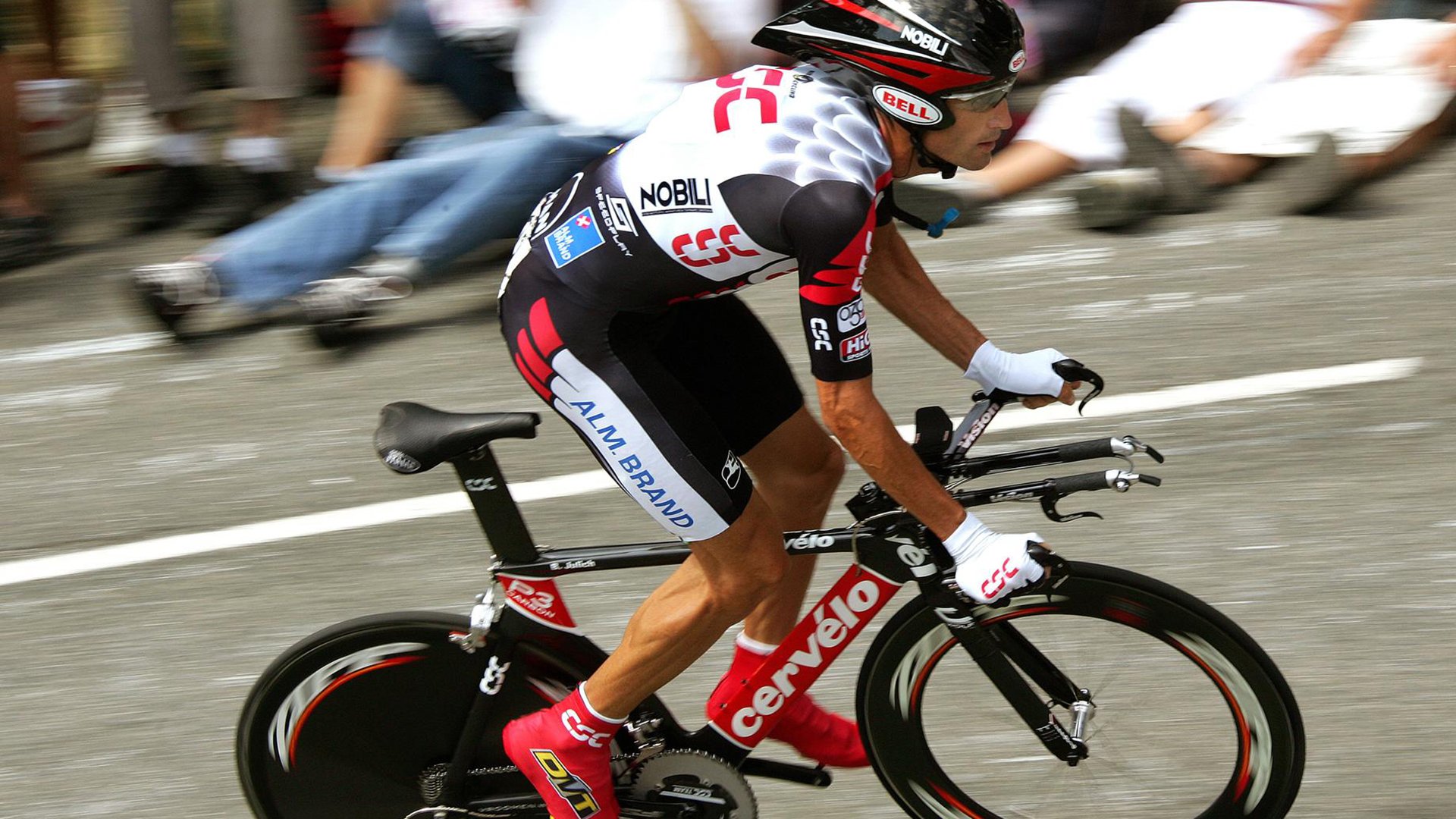 湖人擒鹰背后,字母哥关键先生的跨联盟启示