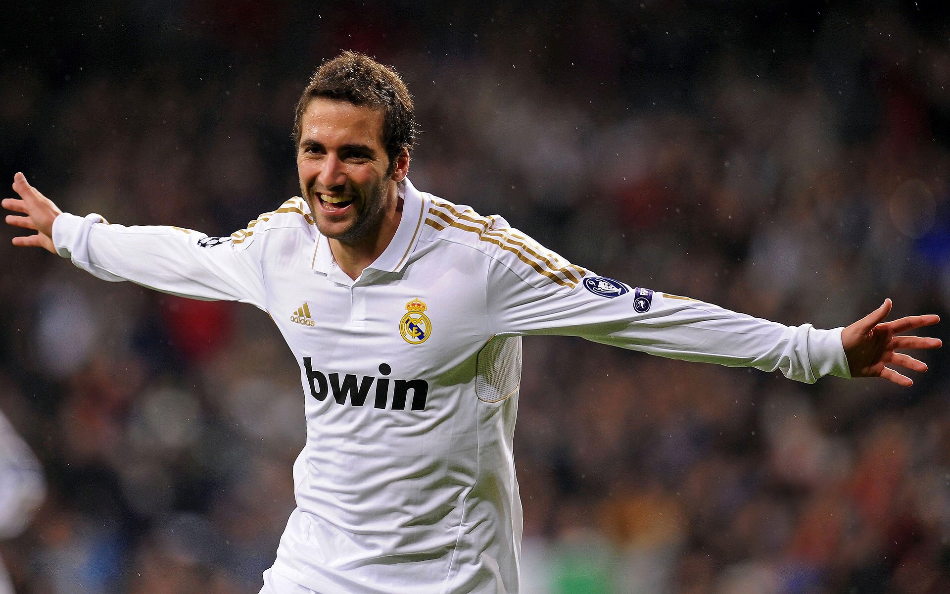 基耶萨的爆发与突尼斯的逆转,足球世界中的唯一性瞬间