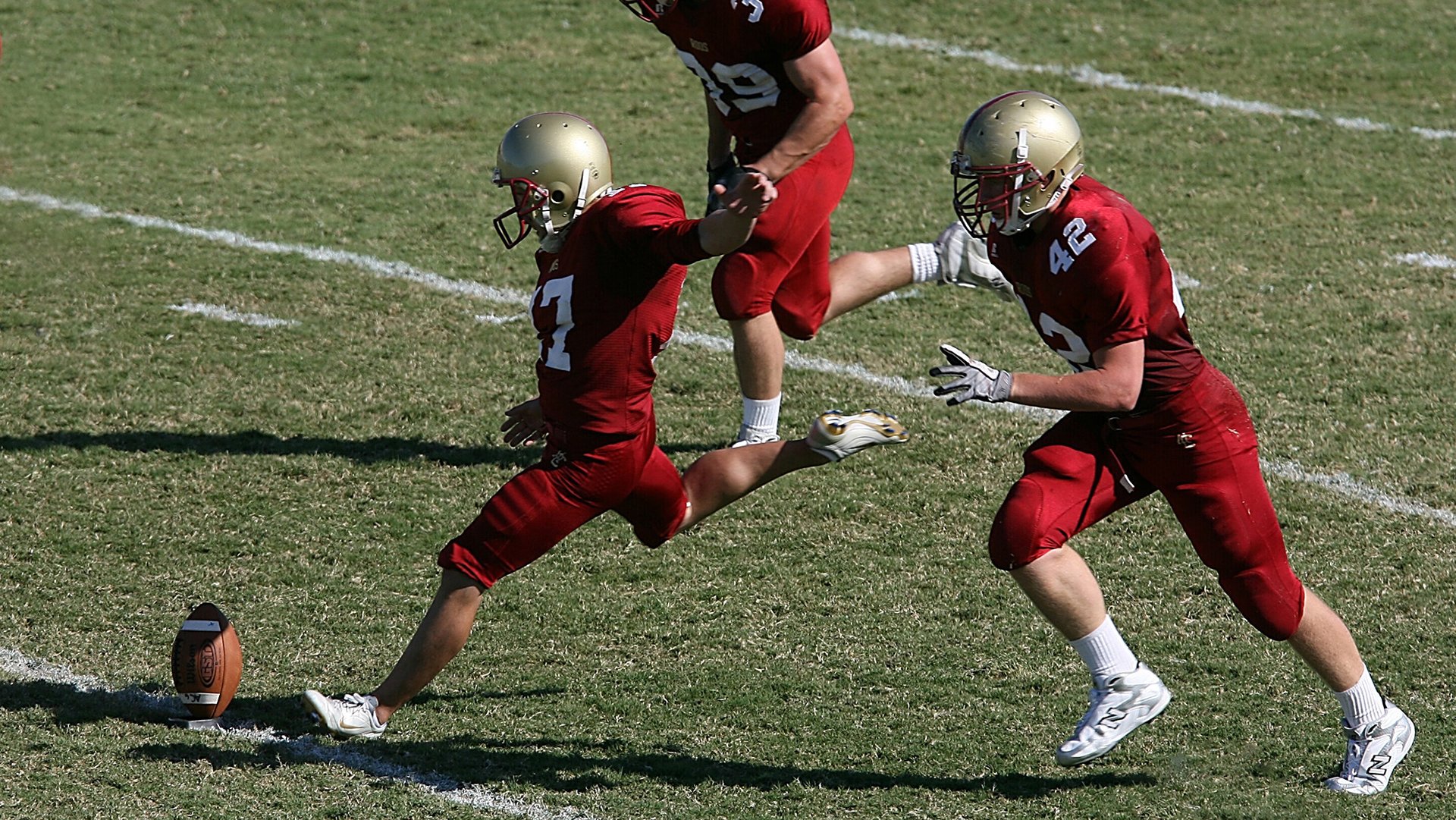 乌拉圭硬仗取胜卡塔尔，凯塞多成为关键先生